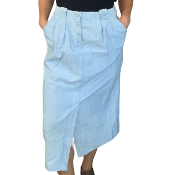 Liz Claiborne Dresses & Skirts - Vintage Chambray Liz Claiborne Pearl Snap Midi Skirt​​​